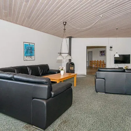 Сasa de vacaciones 30 Person In Nordborg